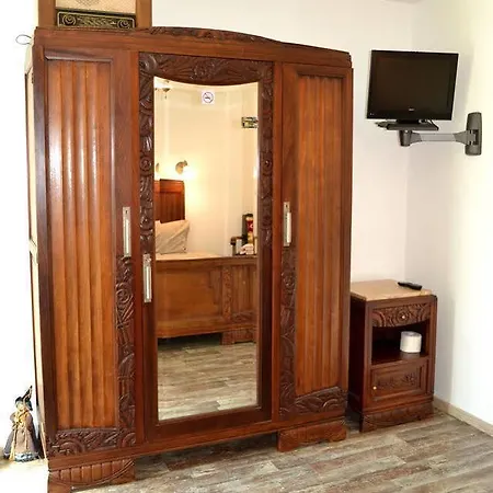 بيت ضيافة Diabora